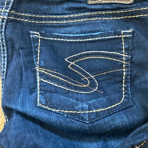 Silver suki jean capris - Picture 6 of 7